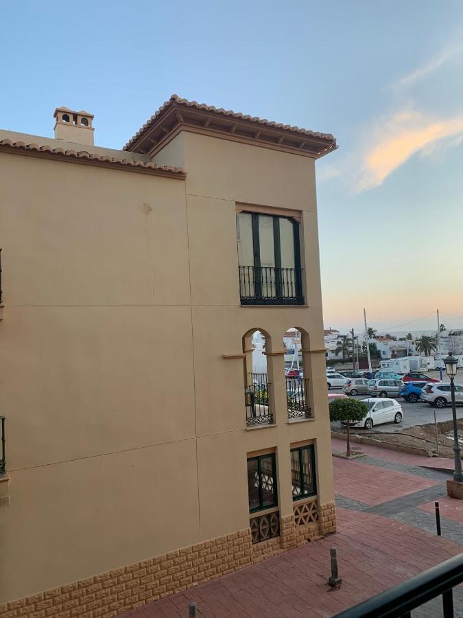 Tiyoweh Apartment Nerja Exterior photo