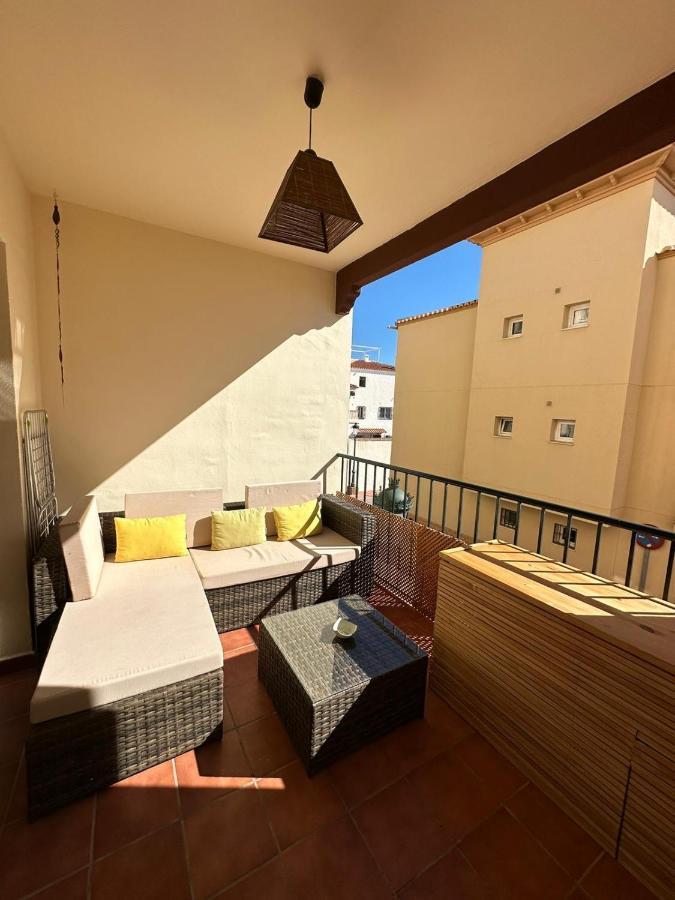 Tiyoweh Apartment Nerja Exterior photo