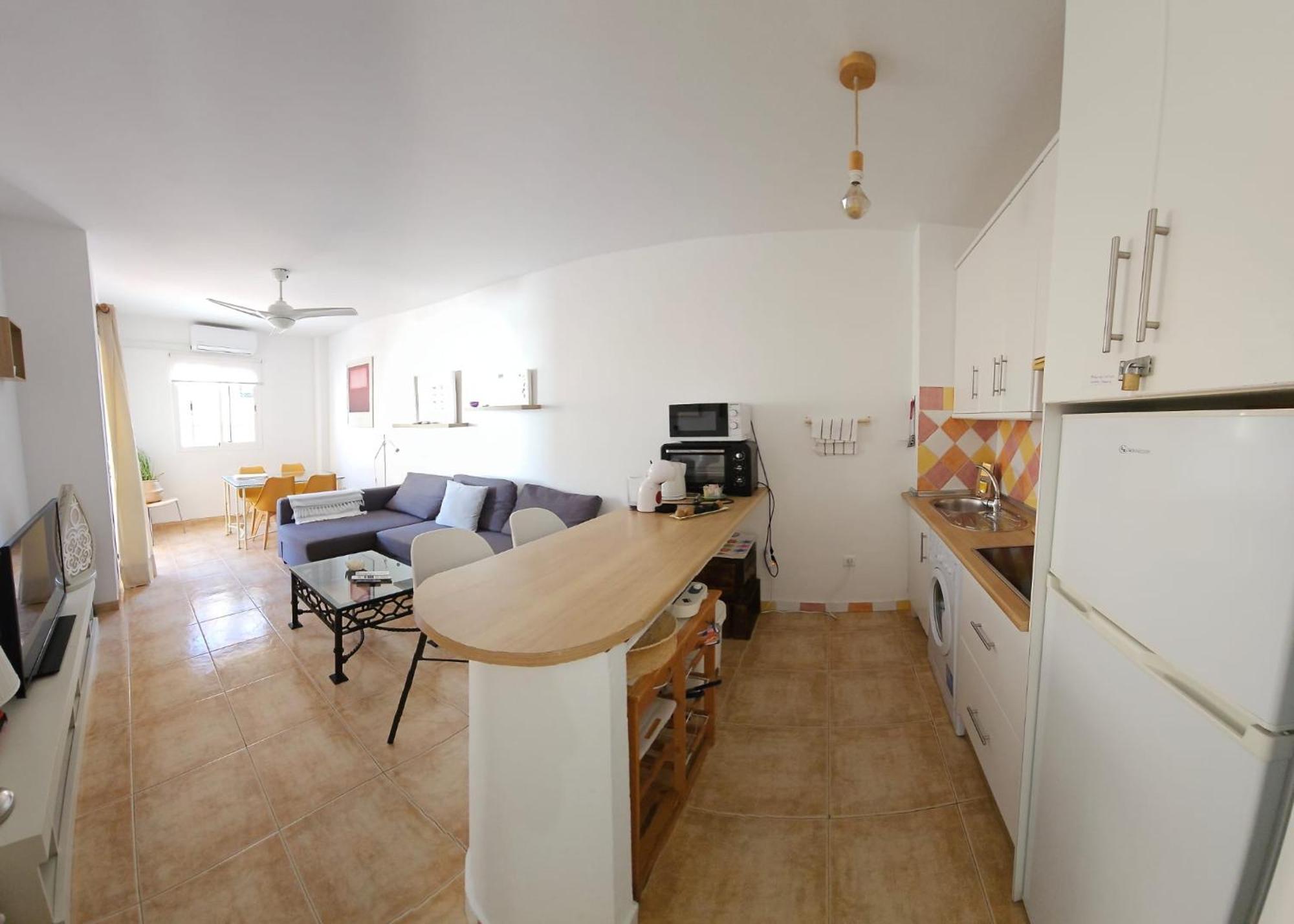Tiyoweh Apartment Nerja Exterior photo